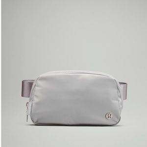 Lululemon everywhere belt bag. Silver drop. NWT
